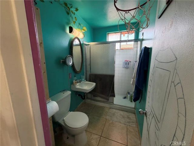 2301 S. Center Street, Santa Ana, CA 92704