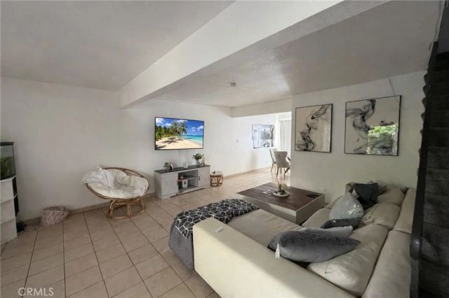 2301 S. Center Street, Santa Ana, CA 92704