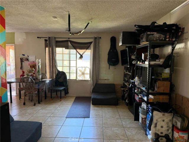 2301 S. Center Street, Santa Ana, CA 92704