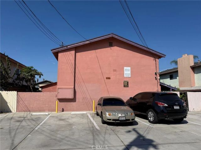 2301 S. Center Street, Santa Ana, CA 92704