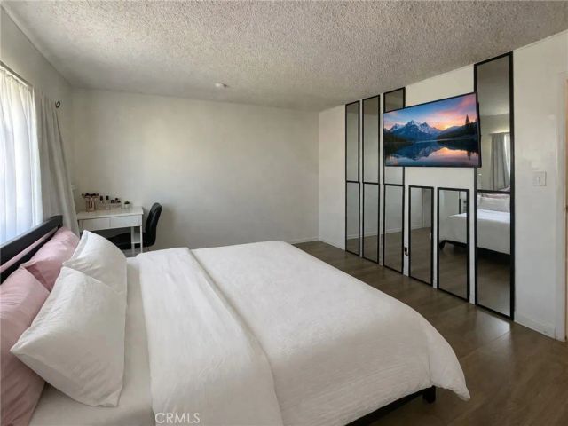 2301 S. Center Street, Santa Ana, CA 92704