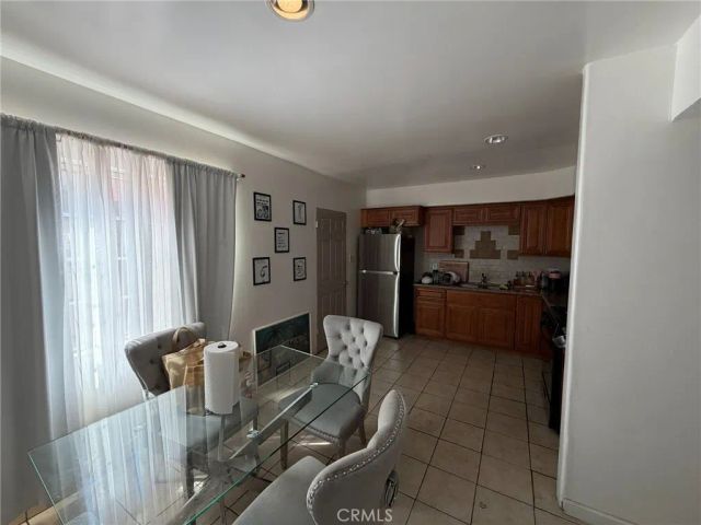 2301 S. Center Street, Santa Ana, CA 92704