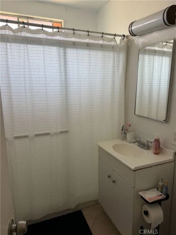 2301 S. Center Street, Santa Ana, CA 92704