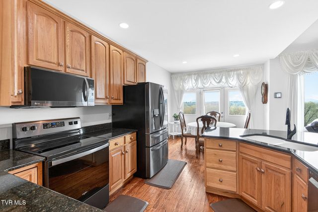 100 Golf Villa Drive, Greeneville, TN 37743