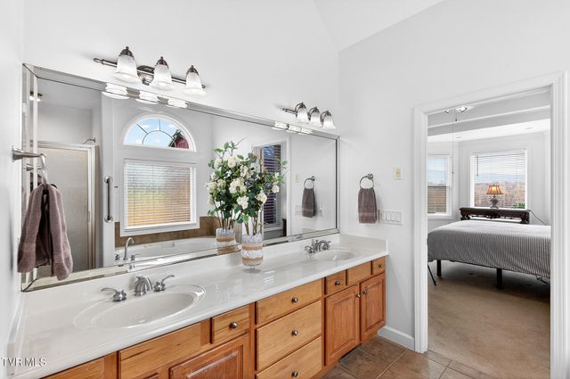 100 Golf Villa Drive, Greeneville, TN 37743