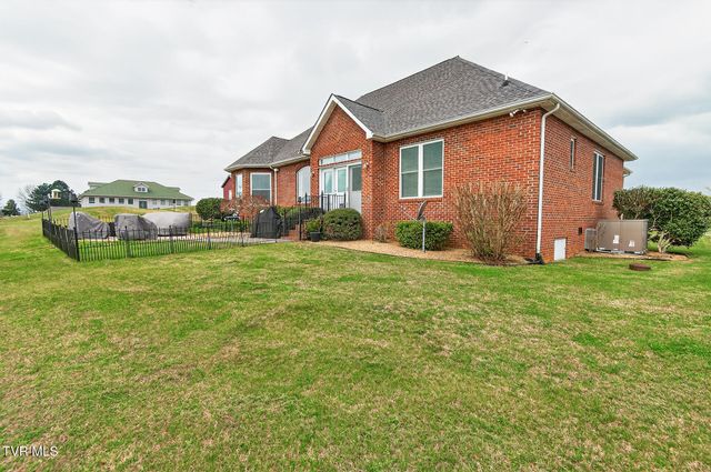 100 Golf Villa Drive, Greeneville, TN 37743