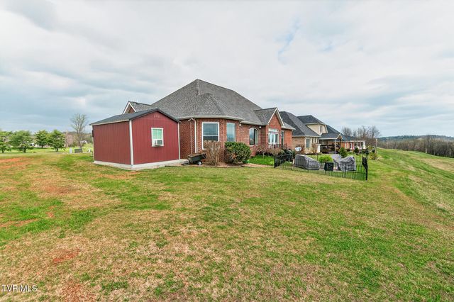 100 Golf Villa Drive, Greeneville, TN 37743