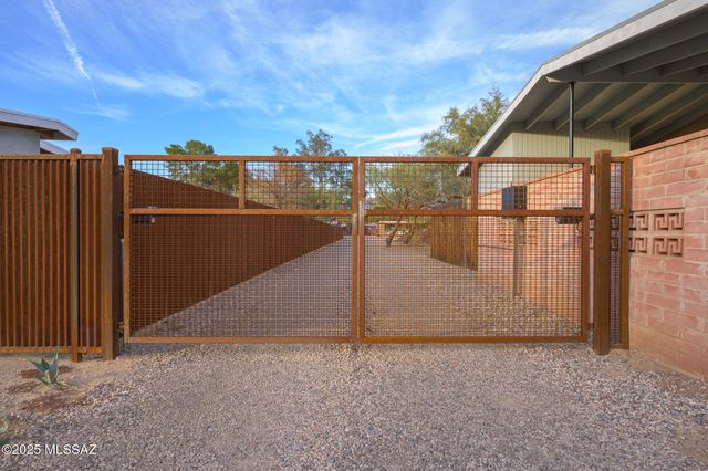 1494 E Prospect Lane, Tucson, AZ 85719