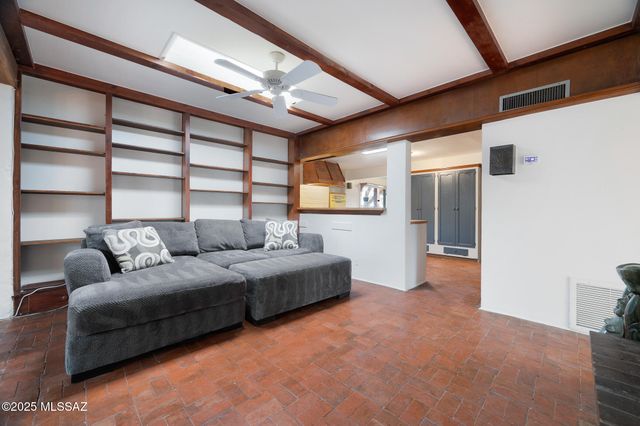 1494 E Prospect Lane, Tucson, AZ 85719