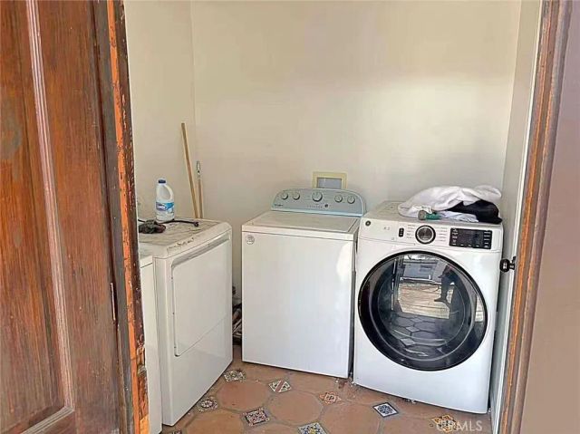 1105 E Walnut, Fullerton, CA 92831