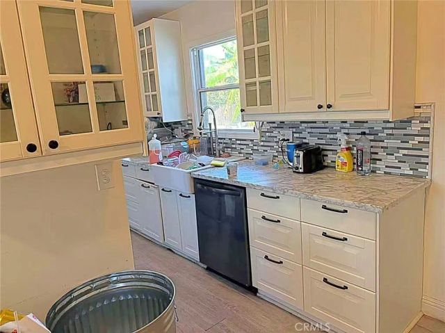 1105 E Walnut, Fullerton, CA 92831