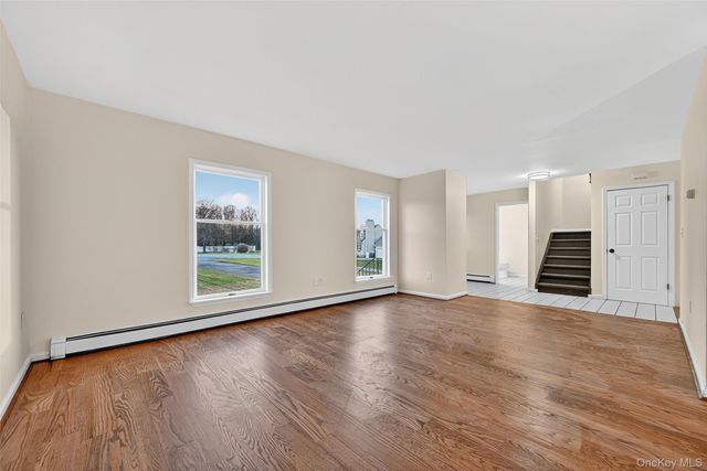 14 Country Meadows Road, New Paltz, NY 12561