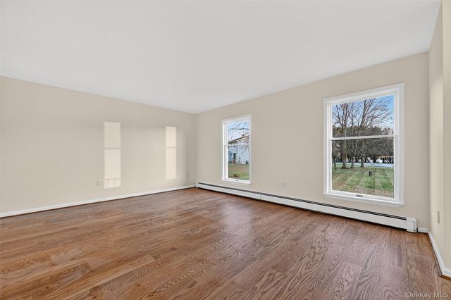 14 Country Meadows Road, New Paltz, NY 12561