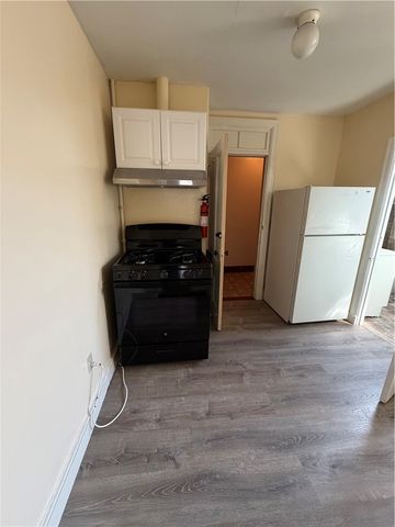 156 Garden Street 3-RT, Pawtucket, RI 02860
