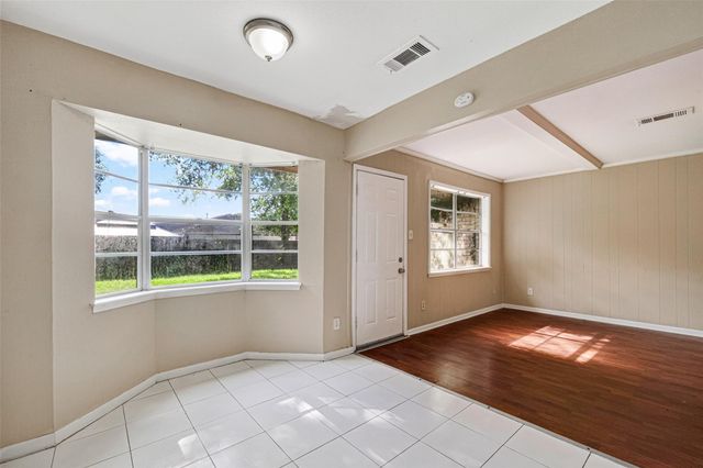 9702 Hillis Street, Houston, TX 77078