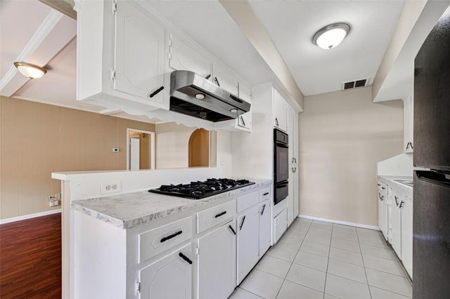 9702 Hillis Street, Houston, TX 77078