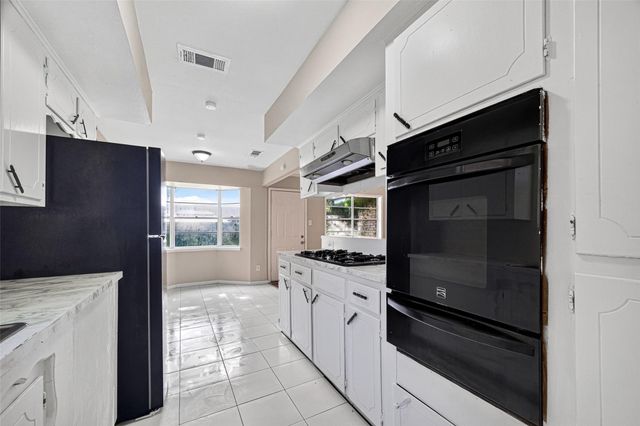 9702 Hillis Street, Houston, TX 77078