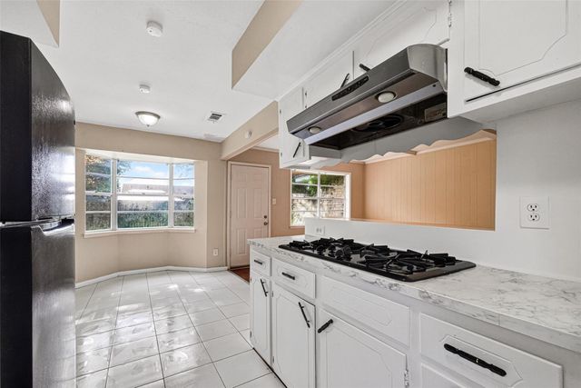 9702 Hillis Street, Houston, TX 77078
