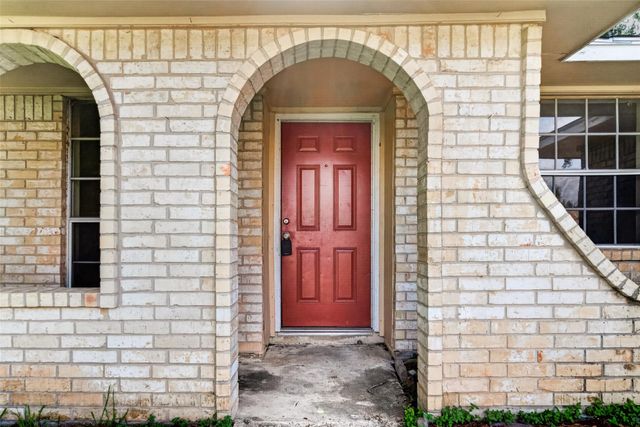 9702 Hillis Street, Houston, TX 77078