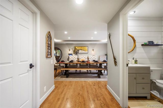 56853 Mount Vernon Road, Shelby Twp, MI 48316