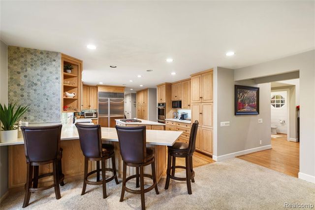 56853 Mount Vernon Road, Shelby Twp, MI 48316