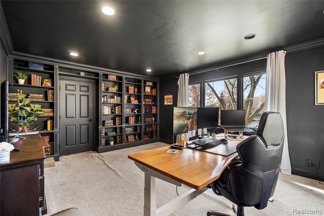 56853 Mount Vernon Road, Shelby Twp, MI 48316