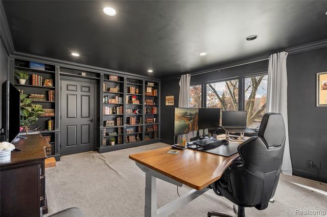 56853 Mount Vernon Road, Shelby Twp, MI 48316