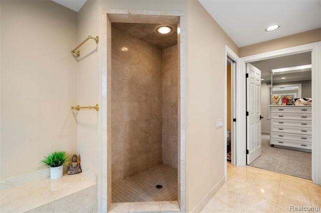 56853 Mount Vernon Road, Shelby Twp, MI 48316