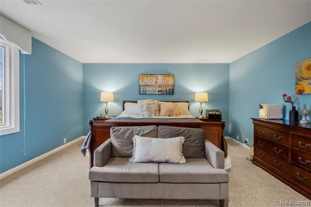 56853 Mount Vernon Road, Shelby Twp, MI 48316