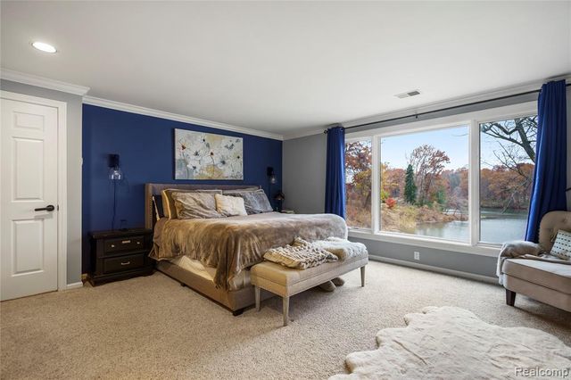 56853 Mount Vernon Road, Shelby Twp, MI 48316