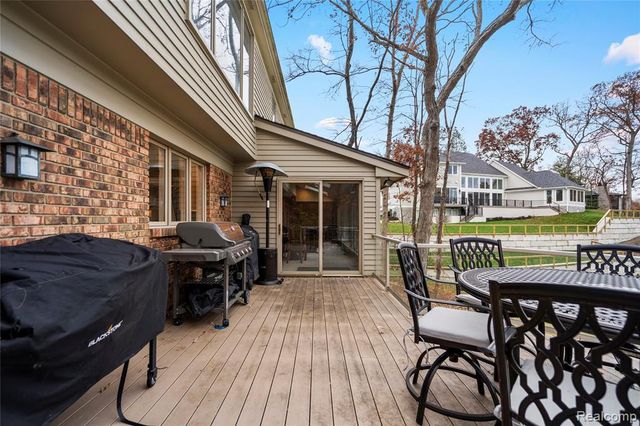 56853 Mount Vernon Road, Shelby Twp, MI 48316