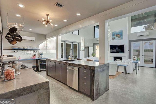 125 Tiffany Lane, St. Simons, GA 31522