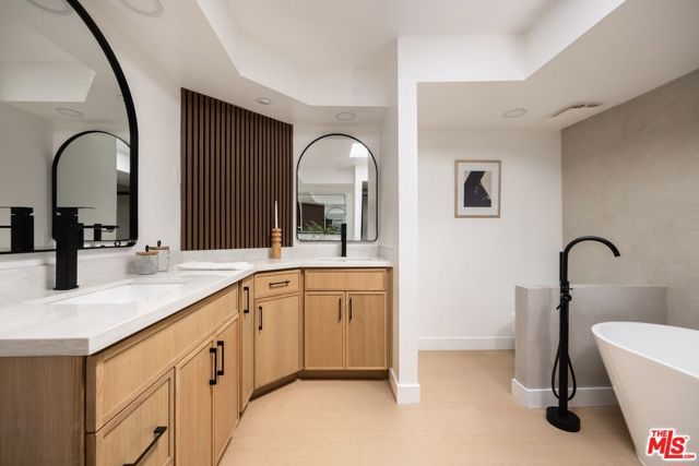 1517 Westholme Avenue, Los Angeles, CA 90024