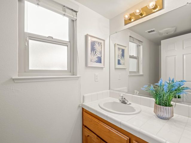 4224 W Paul Avenue, Fresno, CA 93722