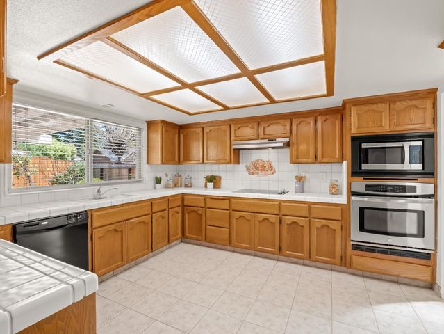 4224 W Paul Avenue, Fresno, CA 93722