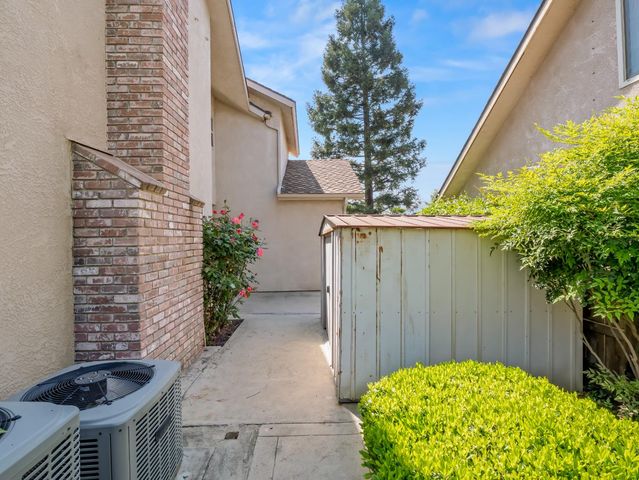 4224 W Paul Avenue, Fresno, CA 93722