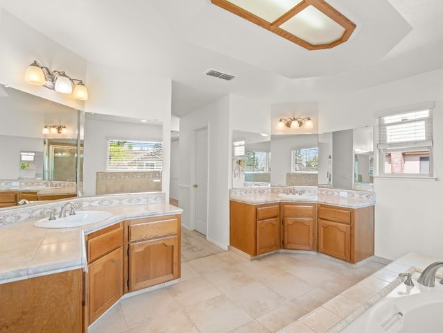 4224 W Paul Avenue, Fresno, CA 93722