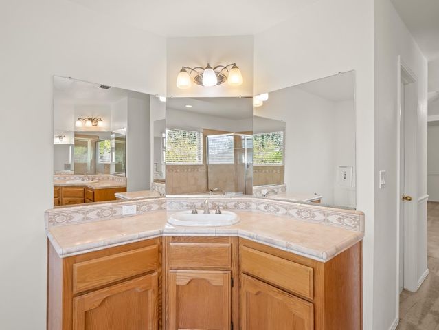 4224 W Paul Avenue, Fresno, CA 93722