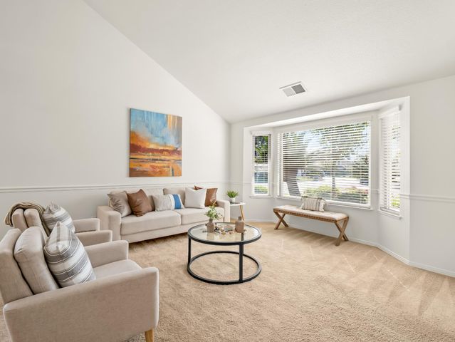 4224 W Paul Avenue, Fresno, CA 93722