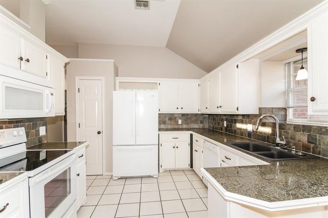 2809 Victoria Drive, Norman, OK 73072