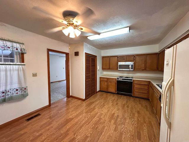 245 S 18 Street, Piggott, AR 72454