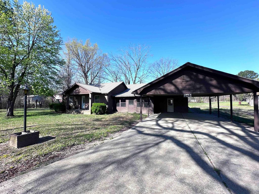 245 S 18 Street, Piggott, AR 72454
