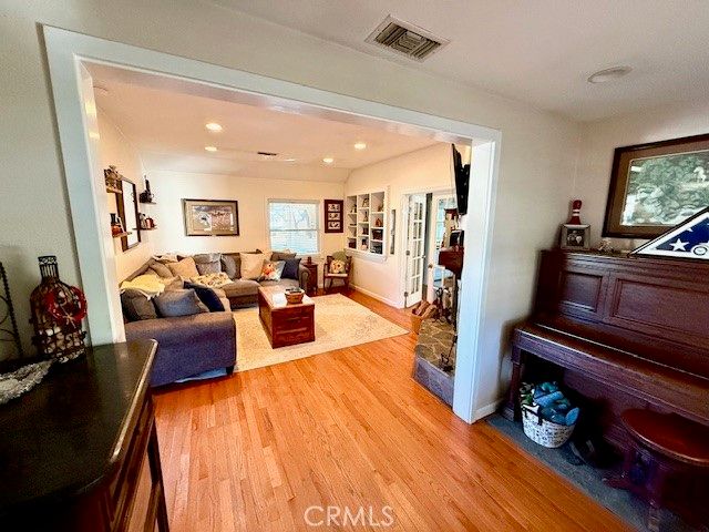 30076 Bouquet Canyon, Saugus (santa Clarita), CA 91390