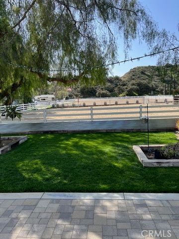 30076 Bouquet Canyon, Saugus (santa Clarita), CA 91390