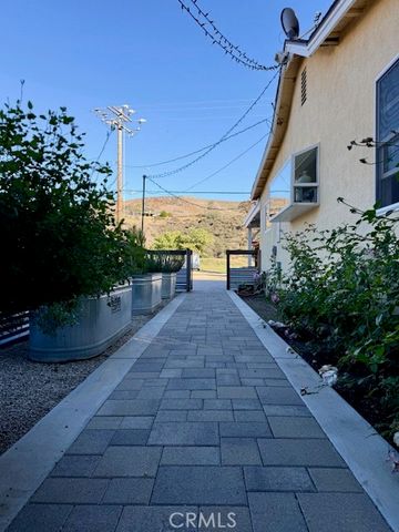 30076 Bouquet Canyon, Saugus (santa Clarita), CA 91390