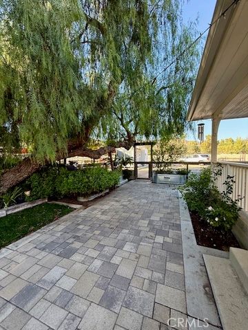 30076 Bouquet Canyon, Saugus (santa Clarita), CA 91390