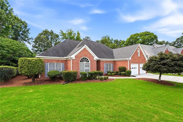 3191 Crestmont Way NW, Kennesaw, GA 30152