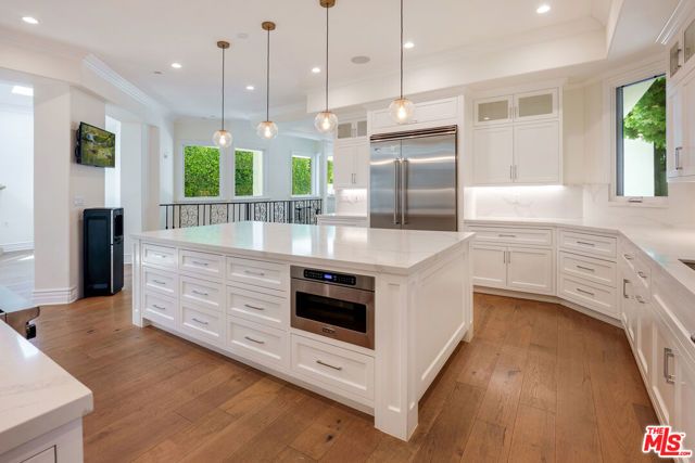 345 S Saltair Avenue, Los Angeles, CA 90049