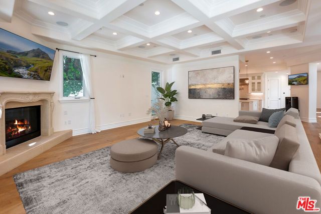 345 S Saltair Avenue, Los Angeles, CA 90049