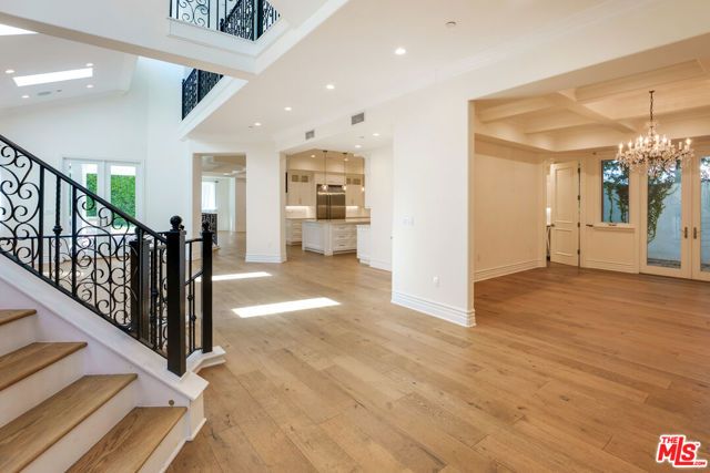 345 S Saltair Avenue, Los Angeles, CA 90049